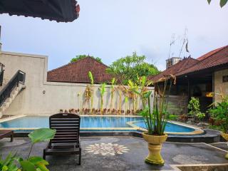 Taman Sari Cottages - Kuta - 4