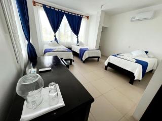 Hotel Cally - Puerto Villamil - 7