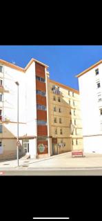 Habitación cómoda a 10 minutos del centro - Pamplona - 1