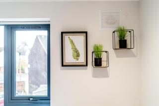 Stylish Studio Apartment with Free Parking in Wolverhampton 5min walk to City Centre - 3