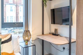 Modern Studio Apartment with Free Parking in Wolverhampton 5min walk to City Centre - Wolverhampton - 9