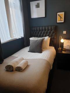 The Metropolitan Guest House - Whitley Bay - 4