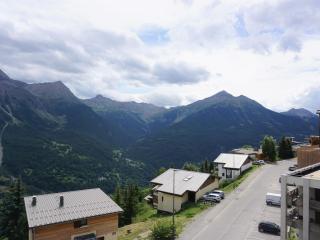 Appartement cosy 6 pers avec balcon, parking couvert, proche pistes et commerces, WIFI inclus - FR-1-636-157 - 2