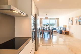 2214-Modern apt with private beach - 1