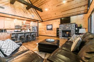 Nik's Nest 2 Bdrm, 2 Bath, Hot tub, Fireplace, 1Story, Fire Pit, Horseshoes - 5