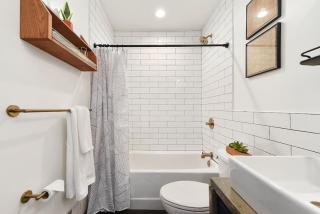HostWise Stays - The Lodi - Lower Lawrenceville, Beautiful! - Pittsburgh - 5
