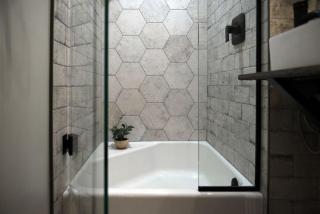 HostWise Stays - The Grandview - Great City Views - Private Parking - 7