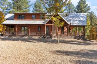 Amethyst Moon, Loft, Wrap Around Porch, Hot Tub, Fireplaces, Free Firewood - Broken Bow - 9