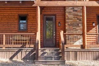 Amethyst Moon, Loft, Wrap Around Porch, Hot Tub, Fireplaces, Free Firewood - Broken Bow - 7