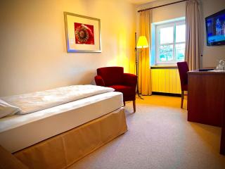 Hotel Gasthof Moosleitner - Freilassing - 9