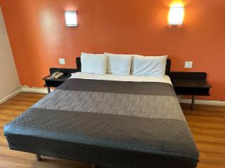 Beachside Inn - Anaheim - 6