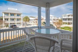 One Block to Beach - Comfort Zone - 9