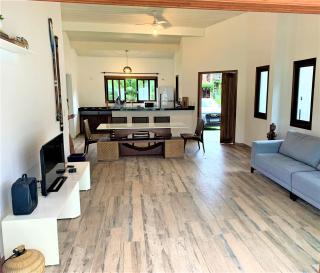 Linda Casa de Condomínio em Ubatuba - 2