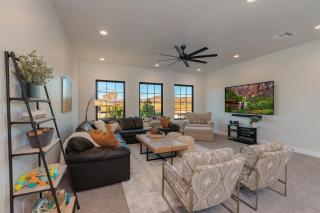 Lil Georgie at Elim Valley Resort 1491 Brand New Home, Private Hot Tub & Beautiful Community Pools! - Hurricane - 0