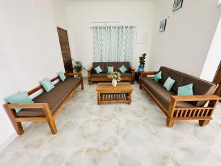 Tirupati Homestay - Shilparamam - Luxury AC apartments by Stayflexi - Fast WiFi, Kitchen, Android TV - Walk to PS4 Pure Veg Restaurant - Easy access to Airport, Railway Station and to all Temples - Tirupati - 7