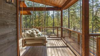Brand New Hidden Haven Lodge 4 Bdrm,5 and half Bth, Huge outdoor area, Hot tub - Broken Bow - 2