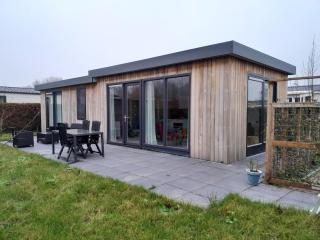 Luxe 5 persoons bungalow op rustig vakantiepark nabij Leeuwarden - 8