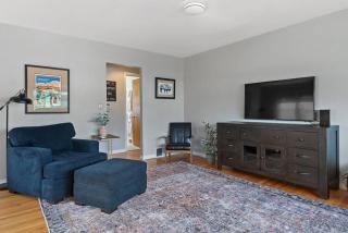 Walk to Parks Pet Friendly Top Neighborhood - Rapid City - 3