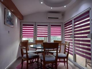 VINI app with private parking - 8