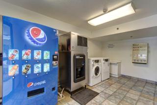 Motel 6-Amherst, OH - Cleveland West - Lorain - Amherst - 8