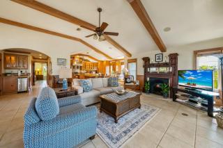 Bean Point Bliss - 820 North Shore Dr - 2