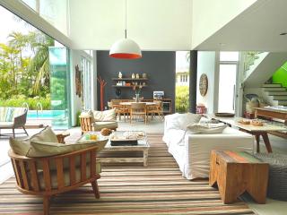 Casa de Praia em Interlagos - 4 suítes a poucos metros do mar - 3