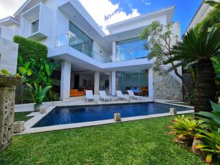 Villa Kusamakura Seminyak - 5