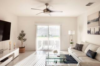 Modern 4 Bdr Home near Tradition Town Center - Port Saint Lucie - 0