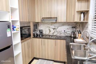 Luxe Furnished Premium Unit - Meru - 1
