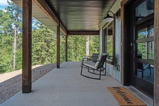 High Mountain Rustic Cabin Hot Tub Game Loft - Lead - 6