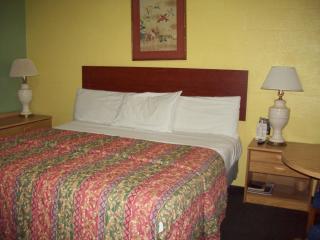 Budget Inn Sanderson - 9