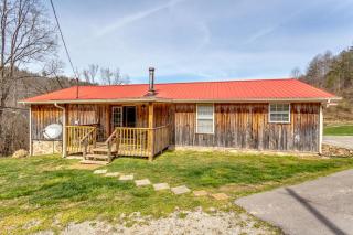 Trail Paradise House by Staycating - La Follette - 7