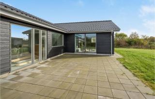 Stunning Home In Tarm With Kitchen - Tarm - 8
