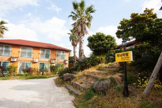 Jeju Hanibaram Pension - Jeju - 1