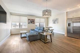 Spacious Modern Condo near French Quarter - New Orleans - 0