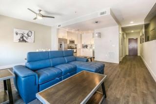 Spacious Modern Condo near French Quarter - New Orleans - 4