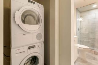 Spacious Modern Condo near French Quarter - New Orleans - 2