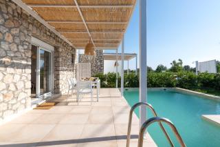 New Loft by Ossiano Pool Villas, Heating Pool,2 min drive to Haraki Beach & 10 to Lindos - Haraki - 2