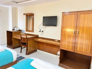 Hotel Triple Hill - Pokhara - 1
