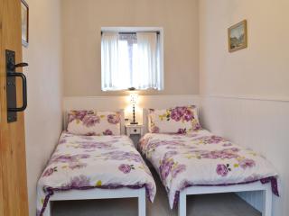 Panteg Cottage - 1