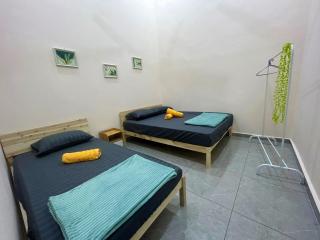 8 Bukit Markisa nearby CMH 10Pax - 5