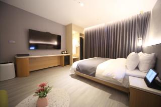 Hound Hotel Junggwan - Busan - 7