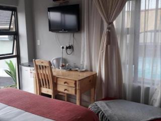 TLMZ Guesthouse - Newcastle - 5