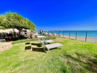 Paradise Beachfront Villa, Porto Columbu, Sardinia - Porto Columbu - Perdʼe Sali - 8
