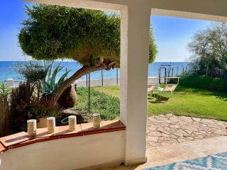 Paradise Beachfront Villa, Porto Columbu, Sardinia - Porto Columbu - Perdʼe Sali - 4