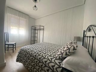 Bajo con terraza a 5 min de la playa (3 hab-6 per) - Santander - 5