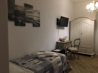 City Garden Guest House - Olbia - 2