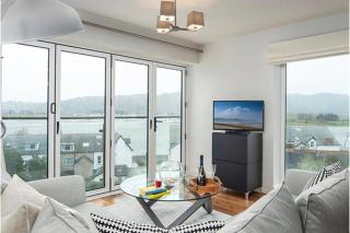 Deganwy Tower Apartment - 9