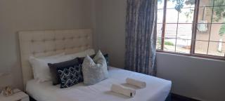 5 OYSTER COTTAGE - 9