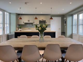 Converted Victorian Coach House with Hot Tub - Stewartstown - 5